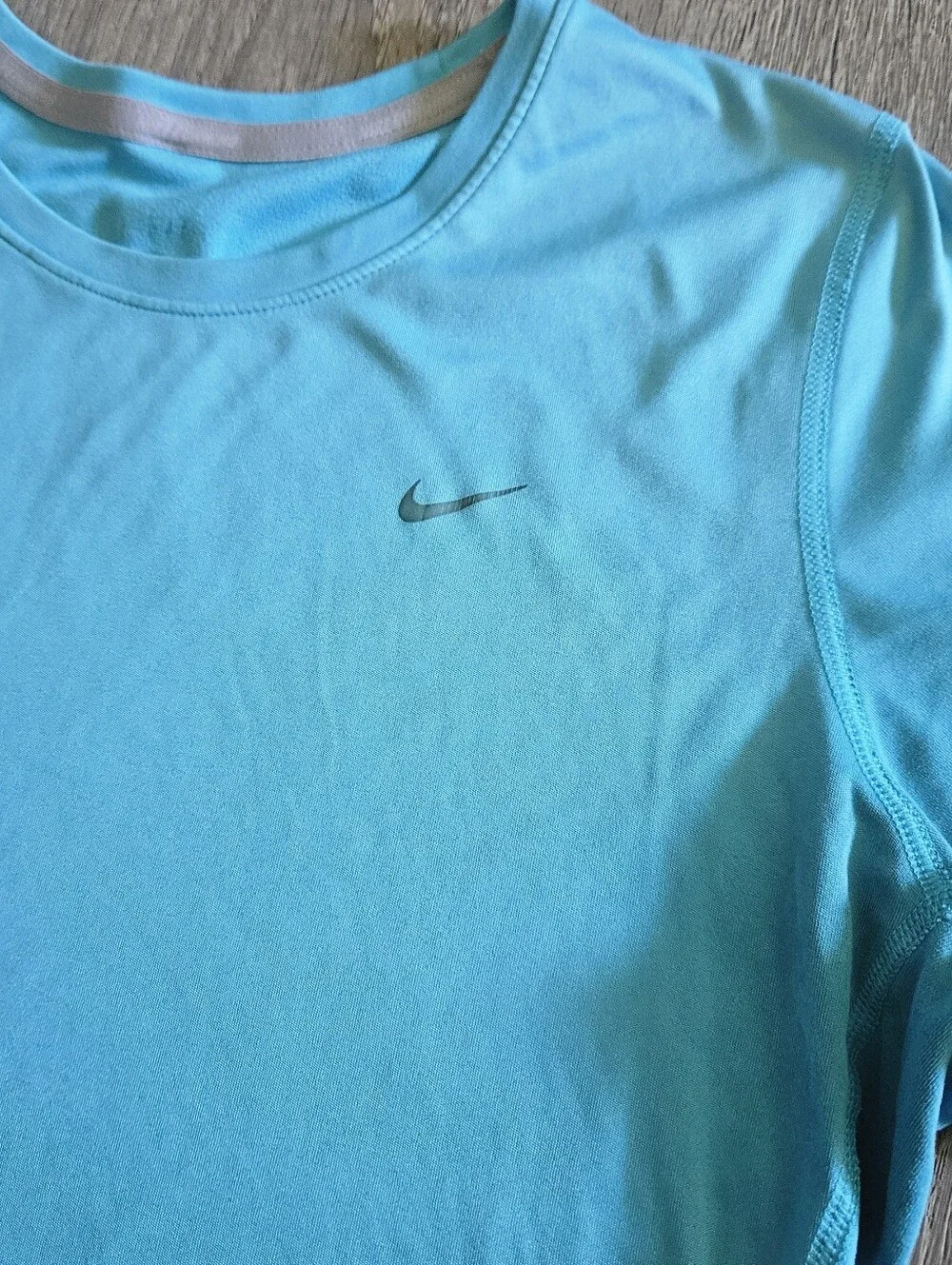 Nike Dri-Fit Bright Cyan Blue Short Sleeve Running Shirt Women's L